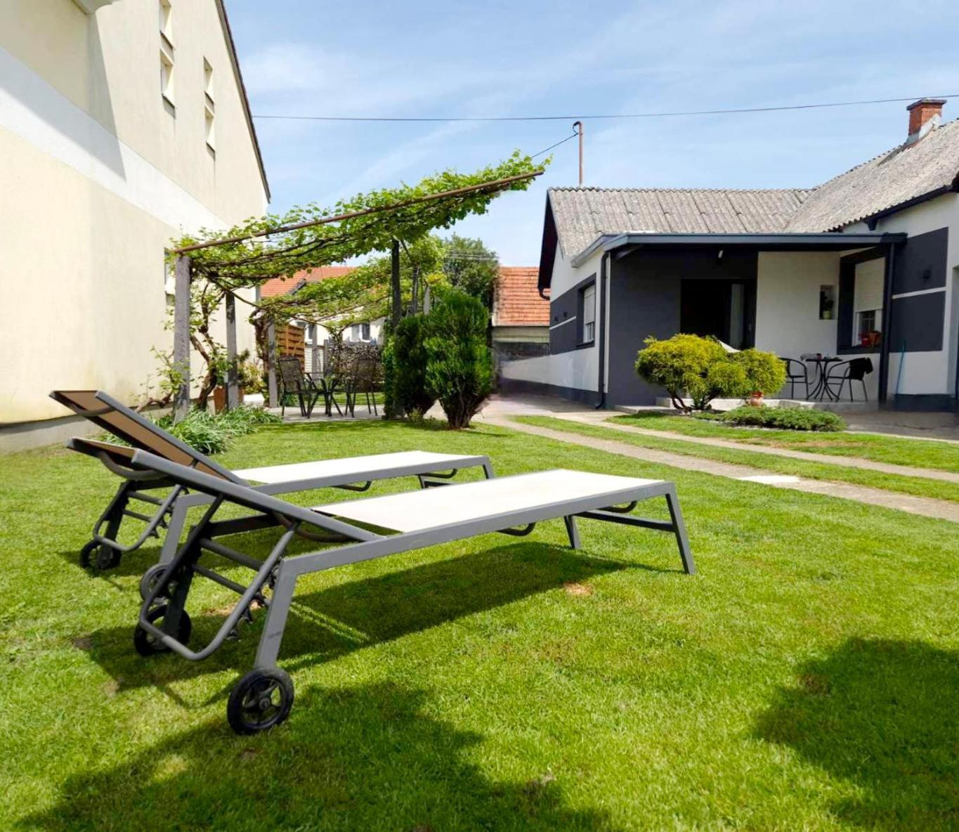 Kuca Za Odmor Barbarella Appartement Čakovec Buitenkant foto